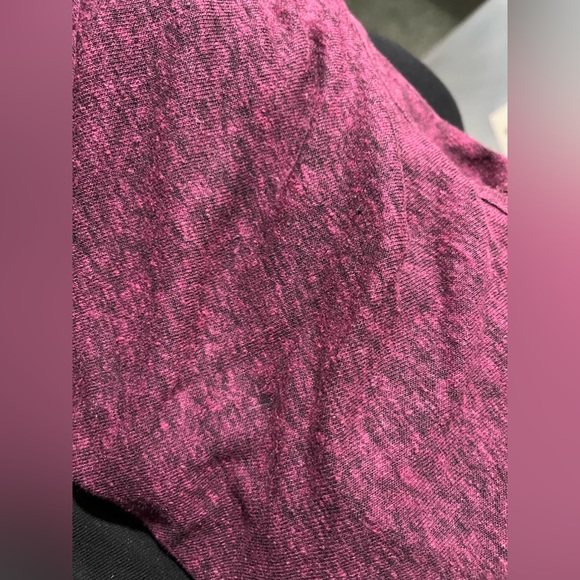 Old navy sleeveless pocket top (inventory tub #1) - Picture 3 of 7